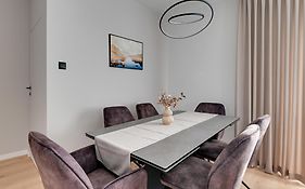Zajezdnia Wrzeszcz 2 by Grand Apartments